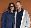 Cette dernière s'agaçait d'être dépeinte comme sa colocataire, de mauvaise foi et vénale.
Sarah Caverivière et son mari Philippe - Les célébrités au village lors des Internationaux de France de tennis de Roland Garros 2024 à Paris. Le 5 juin 2024.
© Jacovides-Moreau/Bestimage