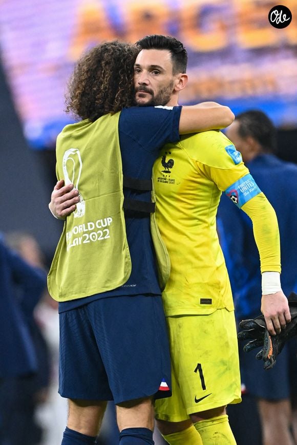 Elle figure aussi officiellement parmi les partenaires de La Javanaise Plage, ce restaurant lounge à l'esprit solaire, tout en étant engagée dans d'autres établissements de la région. 

Hugo Lloris - Match "France - Argentine (3-3 - tab 2-4)" en finale de la Coupe du Monde 2022 au Qatar, le 18 décembre 2022.

© Philippe Perusseau / Bestimage