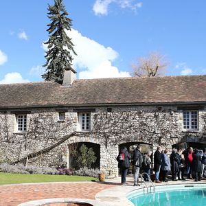 Rassemblement pour les 40 ans de la mort de Claude François à l'église de Dannemois et au cimetière puis visite du moulin ou il habitait le 11 mars 2018. Agence/Bestimage