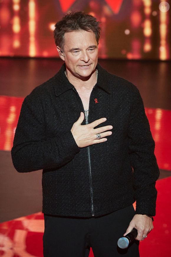 Exclusif - David Hallyday lors de l'enregistrement de l'émission "Les stars s'unissent pour le Sidaction" au théâtre Marigny à Paris, France, le 11 mars 2025. L'émission sera diffusée en prime le 22 mars sur France 2. © Guirec-Moreau/ Bestimage