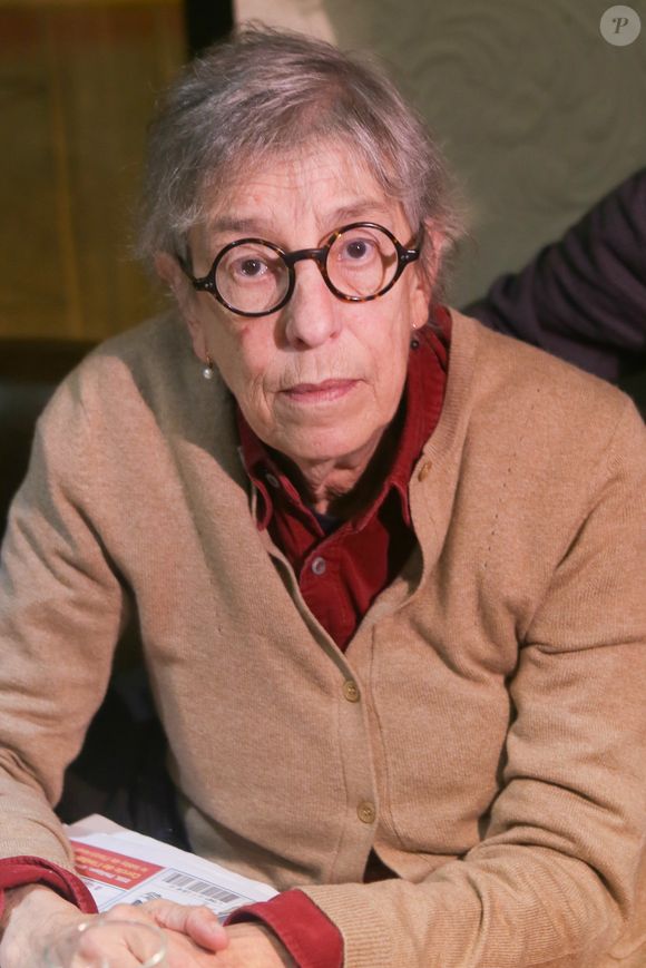 "Ce n’est qu’en vieillissant qu’elle nous a reproché des tas de trucs invraisemblables. Quoi qu’elle dise, elle n’avait pas participé à l’écriture ni de la pièce, ni du film"
Exclusif - Anémone lors de la soirée hommage pour les 50 ans de carrière d'Anémone au café "Bonne Bière" à Paris, le 29 novembre 2017.
© CVS/Bestimage