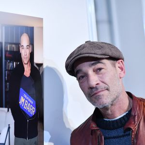 "J'ai reçu une éducation à 100 000 dollars", avait-il notamment raconté à "Libération"

Exclusif - Jean-Marc Barr - 5ème édition du Festival du cinéma de La Baule le 9 novembre 2018. Une exposition accompagne ce festival à la chapelle Sainte-Anne ou quarante acteurs, chanteurs et réalisateurs racontent un souvenir inoubliable. Les people ont ensuite posé devant les grands aquariums de l’Océarium du Croisic avant d’assister à un concert de A. Lutz. © Rachid Bellak/Bestimage