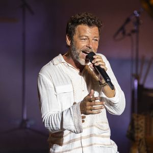 Exclusif - Christophe Maé - Christophe Maé, à l'occasion de sa tournée "Carnet de voyage", en concert au Théâtre de verdure lors du 40ème Festival de Ramatuelle. Le 1er août 2024
Cyril Bruneau / Festival de Ramatuelle / Bestimage