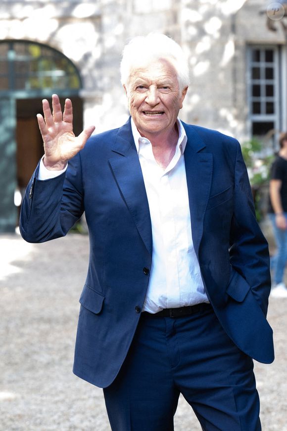 Le président du jury André Dussollier assiste au photocall du jury lors du 15e Festival du film francophone d'Angoulême, le 23 août 2022 à Angoulême, France. Photo by David Niviere/ABACAPRESS.COM