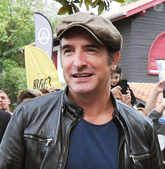 Jean Dujardin - Présentation du film "Brice 3" au cinéma Rex d'Hossegor avec Jean Dujardin, Clovis Cornillac et les enfants du Hossegor Surf Club. © Bernard-Dequier/Bestimage