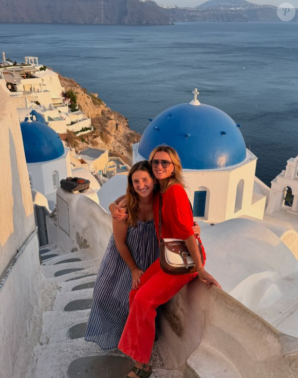 Mère et fille se sont prêtées au jeu des mannequins pour une marque de lingerie

Marine Vignes prend la pose en vacances avec sa fille Nina. Instagram
