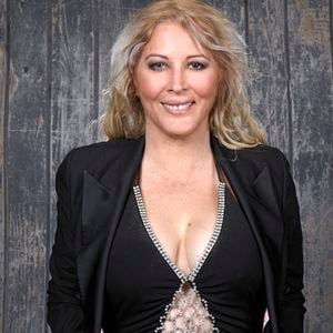 Elle semblait bien entourée pour l'occasion

Portrait de Loana lors de l'enregistrement de l'émission "Chez jordan" à Paris le 26 octobre 2022.

© Cédric Perrin / Bestimage