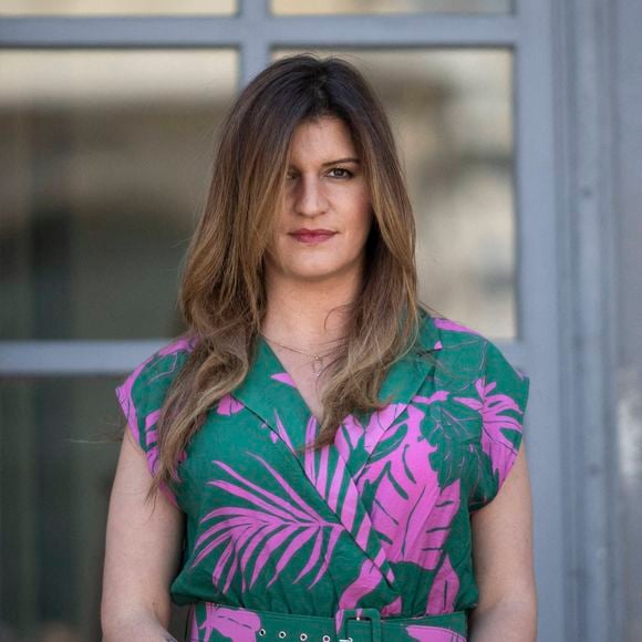 La secrétaire d'État française à l'Économie sociale et aux Associations, Marlène Schiappa, attend de saluer les dirigeants et militants indigènes d'Amazonie à Paris, France, le 26 mai 2023.  Photo par Eliot Blondet/ABACAPRESS.COM