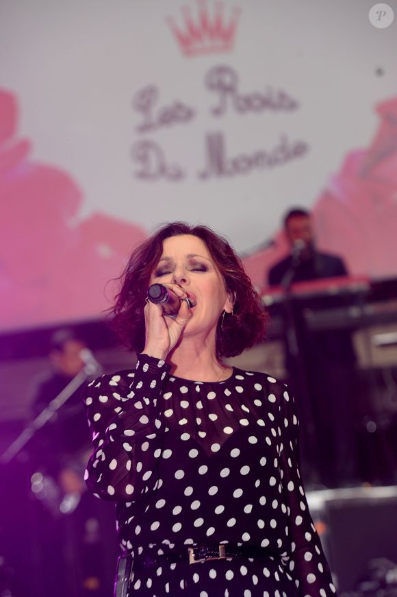 Exclusif - Tina Arena - 6ème gala de l'association "Les Rois du Monde" avec un plateau d'artistes et une vente aux enchères au profit des enfants défavorisés, orphelins et hospitalisés, suivi d'une soirée dansante à la Salle Wagram à Paris, le 12 mars 2018. Créee en 2012, l'association oeuvre pour les enfants nécessiteux, orphelins et hospitalisés de manière financière, matérielle, culturelle et distrayante. C’est également une association d’aide aux associations pour concrétiser leurs projets. © Cyril Moreau/Rachid Bellak/Bestimage