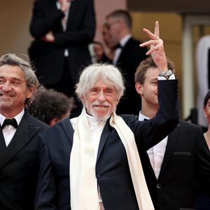Gustave Kervern, Louis-Do de Lencquesaing, Pierre Richard, Timi-Joy Marbot - Montée des marches du film « La venue de l’avenir » lors du 78ème Festival International du Film de Cannes, au Palais des Festivals à Cannes. Le 22 mai 2025
© Jacovides-Moreau / Bestimage