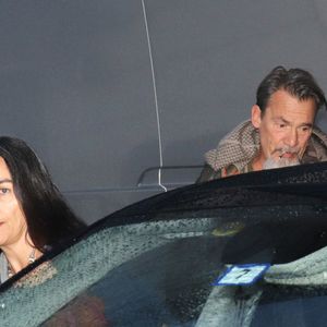 Florent Pagny et sa femme Azucena - Arrivées des people à l'enregistrement de l'émission "Vivement dimanche " à Paris le 19 février 2020. Crédit : AGENCE / BESTIMAGE