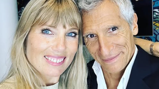 Dans la maison d'exception de Nagui et Mélanie Page à Noël, ambiance franco-britannique au rendez-vous pour satisfaire tout le monde