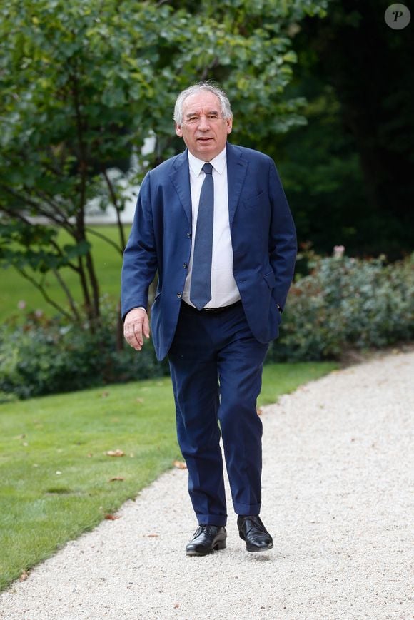 François Bayrou, président du Modem - Le président de la République française E.Macron reçoit les représentants du camp présidentiel à l'Elysée, le 23 août 2024, en vue de nommer le Premier ministre. Le chef de l'Etat doit recevoir les 23 et 26 août 2024 les leaders des formations politiques, avant de désigner le nouveau chef du gouvernement. 
© Christophe Clovis / Bestimage