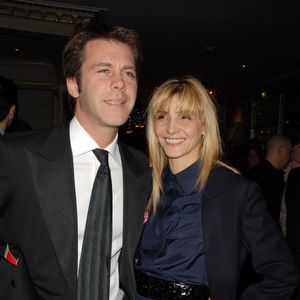 Le 25 septembre 2003, Clotilde Courau et le prince Emmanuel-Philibert de Savoie unissaient leurs destins à Rome lors d'une cérémonie fastueuse. 

Archives - La princesse Clotilde (Courau) et son ex-mari Emmanuel Philibert de Savoie  JLPPA / Bestimage