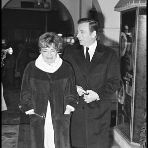 Simone Signoret et Yves Montand en soirée à Paris en 1968. Photo : AGENCE / BESTIMAGE
