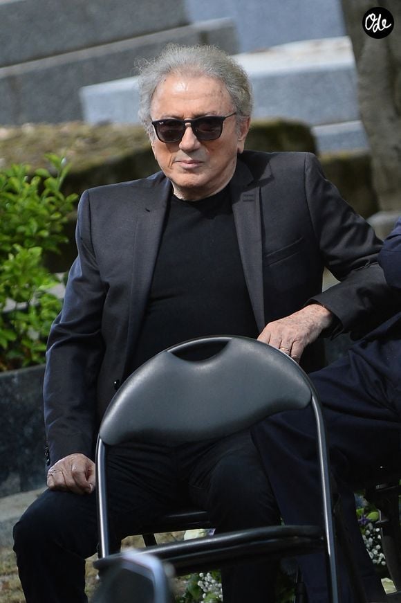 Michel Drucker aux obsèques de Françoise Coquet au cimetière de Montmartre à Paris le 24 juillet 2026.

© Agence / Bestimage