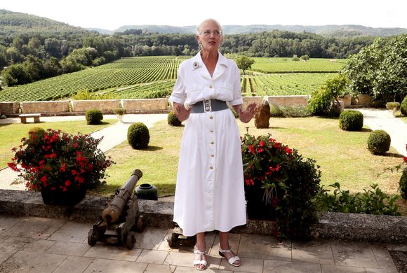 Rendez-vous avec la reine Margrethe II de Danemark dans son château de Caïx, près de Cahors le 16 août 2018. Elle donne une conférence de presse au sujet de la visite du président de la république française au Danemark les 28 et 29 août 2018. Le château de Caïx (Caix, Cayx) est la propriété de la famille royale de Danemark depuis 1975. C'est aussi un domaine viti-vinicole qui produit un vin en AOP (Appellation d'origine protégée) vin de Cahors.
© Patrick Bernard / Bestimage