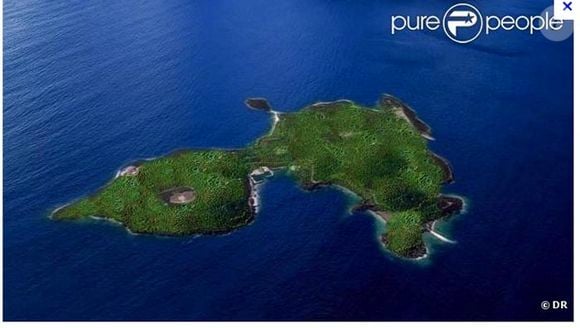En commençant notamment par vendre l'Ile familiale de Skorpios ?

L'Ile de Skorpios qui vient d'être vendue