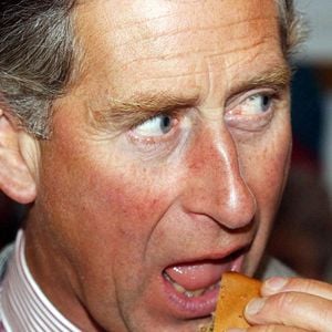 Charles III à Cumbria se délecte d'un hamburger au mouton © ALPHA AGENCY / BESTIMAGE