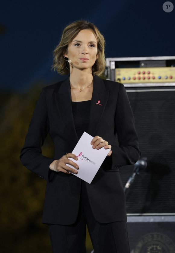 Exclusif - Isabelle Ithurburu - Soirée de lancement "Octobre Rose" organisée par l'association Ruban Rose présentée par I. Ithurburu à Paris le mardi 30 septembre 2025.

© Coadic / Ausset-Lacroix / Bestimage