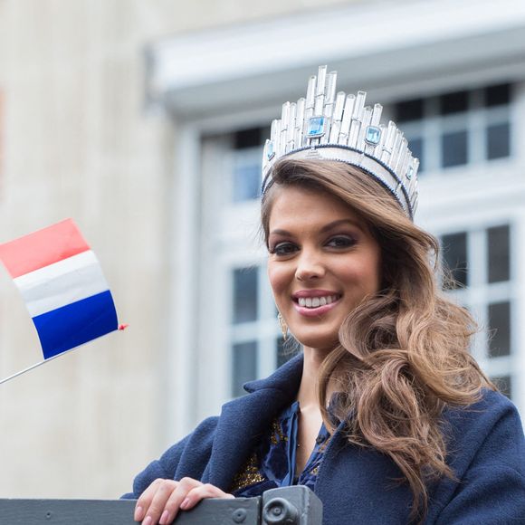 Le concours Miss Monde pourrait être privilégié

Miss Univers Iris Mittenaere, (originaire du Nord de la France) assiste à un défilé de félicitations donné dans les rues de Lille à Lille, France le 19 mars 2017. Photo by Bakounine/ABACAPRESS.COM