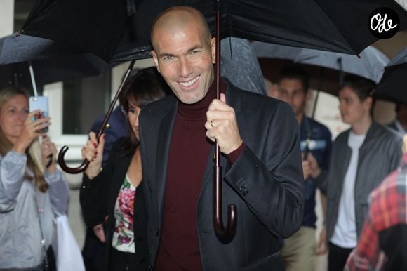 Zinédine Zidane et sa femme Véronique - A l'occasion des 20 ans de la victoire de l'équipe de France, les bleus 98 se sont rendus à un dîner organisé au Buddha Bar avec les joueurs et leurs familles à Paris, France. Agence / Bestimage