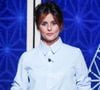 Elle sera remplacée par Faustine Bollaert, que France Télévisions a souhaité garder face aux approches de TF1 et M6. 

Exclusif - Faustine Bollaert - Enregistrement de l'émission "La Boîte à secrets", au Studio du Lendit, présentée par F.Bollaert et diffusée le 24 janvier sur France 3. Le 16 décembre 2024
© Christophe Clovis / Bestimage