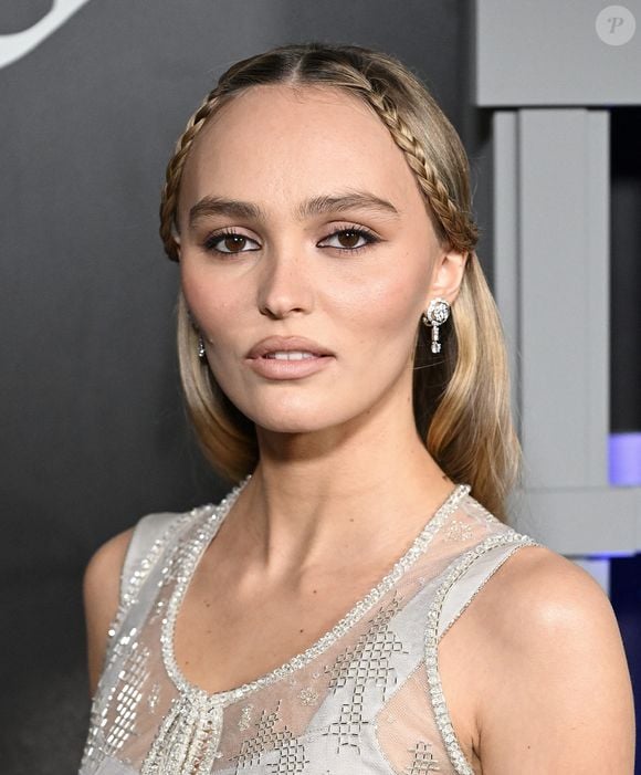 Le tournage est prévu pour l’été 2026, avec une sortie attendue en décembre 2027.

Lily-Rose Depp - Photocall de la première de Nosferatu à Los Angeles le 12 décembre 2024