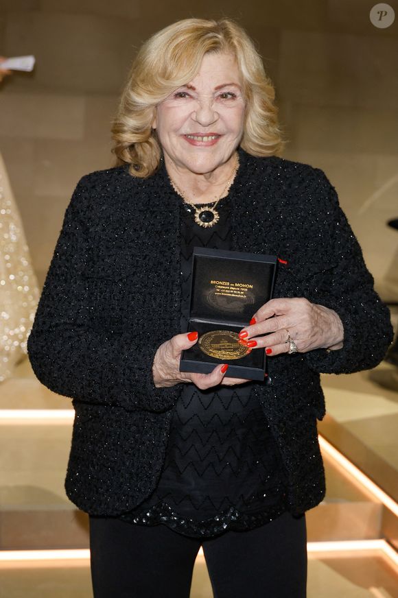 Exclusif - Nicoletta (Médaille D'honneur) - Cérémonie de la 5ème édition de remise des Prix des Arts et de la Culture à l'Institut de France de Paris le 3 décembre 2025. © Cédric Perrin/Bestimage