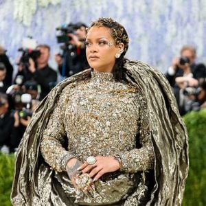 Une implication totale qui porte aujourd'hui ses fruits au plus haut niveau

New York, NY Célébrités au Met Gala 2026, célébrant "Costume Art" au Metropolitan Museum of Art à New York City.



Sur la photo : Rihanna