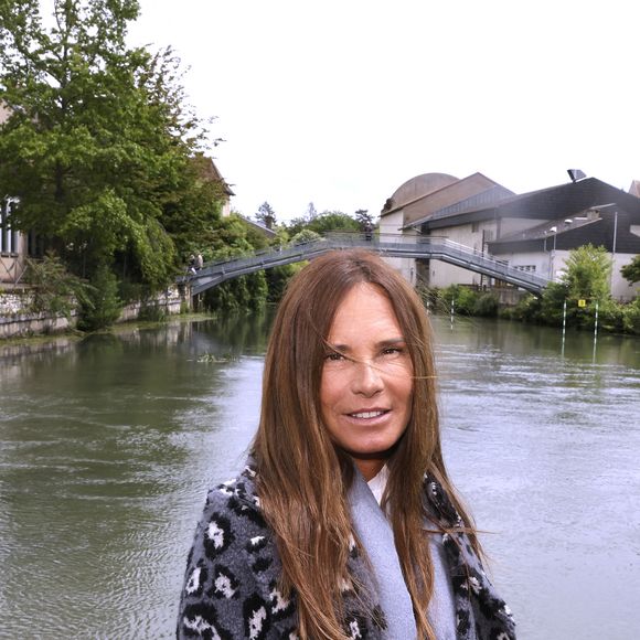 Nathalie Marquay-Pernaut lors de la 36ème édition du salon du livre de Cosne sur Loire le 1er juin 2024. © Cédric Perrin / Bestimage
