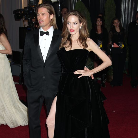 Brad Pitt et Angelina Jolie aux Oscars à Hollywood le 26 février 2012- FAMEFLYNET / BESTIMAGE