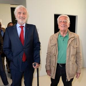 Jean-Paul Belmondo et son frère Alain Belmondo - Soirée du cinquième anniversaire du musée Paul Belmondo à Boulogne-Billancourt le 13 avril 2015. © COADIC GUIREC / BESTIMAGE