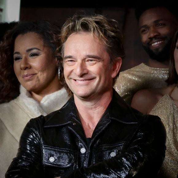 David Hallyday, en backstage de l’émission "La grande soirée du 31 décembre de Paris" diffusée sur France 2 sur les Champs-Elysées à Paris, France, le 31 décembre 2024.  © Clovis-Tribeca/Bestimage