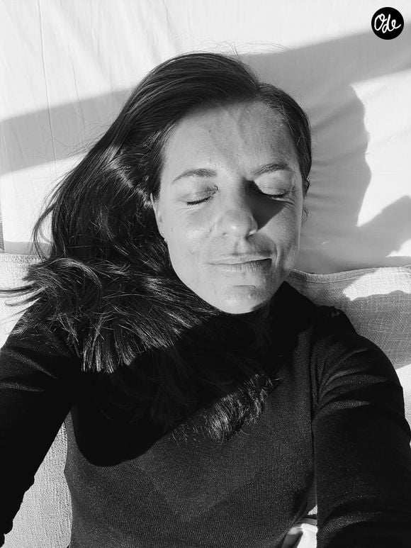 Après 16 séances de chimiothérapie réparties sur 164 jours, elle avait annoncé en mai dernier avoir terminé ce lourd traitement.

Julie de "Pékin Express" sur son compte Instagram.

© Instagram / Julie Pékin Express