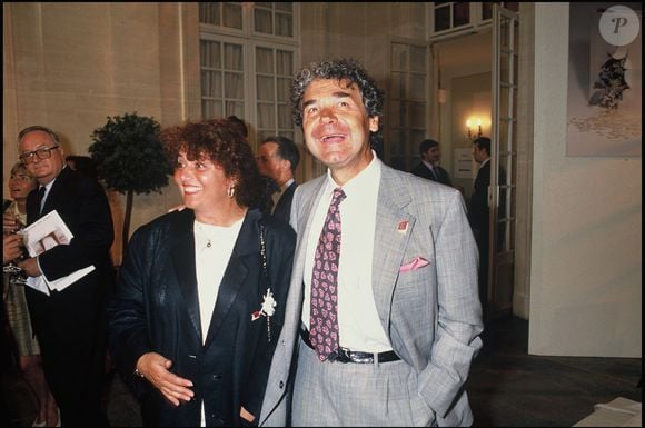 Pierre Perret et sa femme Rebecca en 1990. © Frederic Herve / Bestimage