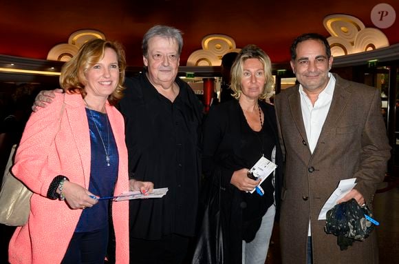 Guy Carlier avec sa femme Joséphine Dard, Laurent Fontaine et sa femme - Backstage - Jean-Marie Bigard fête ses 60 ans au Grand Rex à Paris le 23 mai 2014.