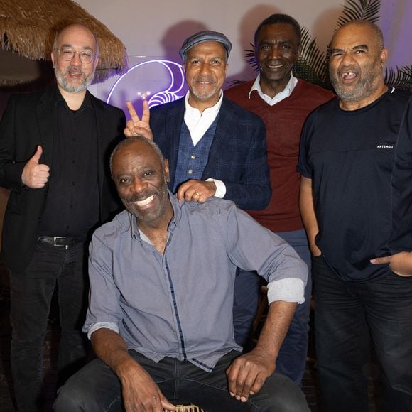 Pascal Légitimus célèbre ses 50 ans de carrière ! 

Exclusif - Pascal Légitimus - Pascal Legitimus célèbre ses cinquante ans de carrière et présente une exposition photographique de son travail sur les coquillages au Studio Design Center à Paris.

© Jeremy Melloul / Bestimage