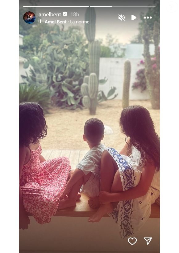 Les enfants d'Amel Bent, sur une photo publiée par la chanteuse le 23 juin 2025 sur Instagram. Capture Instagram Amel Bent