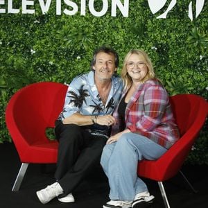 Lola Dubini et Jean-Luc Reichmann au photocall de la série "Leo Mattei, Brigade des mineurs" lors du 62ème Festival de Télévision de Monte-Carlo, à Monaco, le 19 juin 2023. © Denis Guignebourg/BestImage