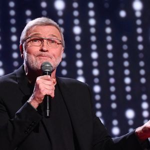 Ces prises de position ont suscité des réactions dans les médias, y compris de la part de l'animateur.

Laurent Ruquier - Anne Roumanoff fête ses 35 ans de carrière avec le spectacle "Anne Roumanoff & Co s'amusent" à l'Olympia de Paris le 4 décembre 2022. © Coadic guirec/Bestimage