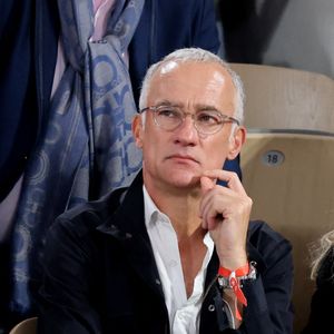 Gilles Bouleau en tribune (jour 13) lors des Internationaux de France de Tennis de Roland Garros 2022 à Paris, France, le 3 juin 2022. Dominique Jacovides/Bestimage