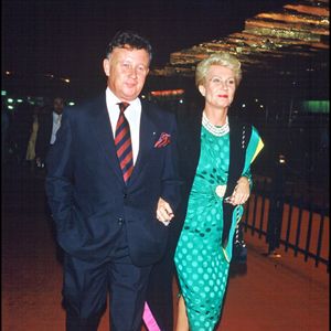 Philippe Bouvard avec sa femme Colette à la soirée pour les 40 ans du Lido en 1986. 

BERTRAND RINDOFF PETROFF / BESTIMAGE