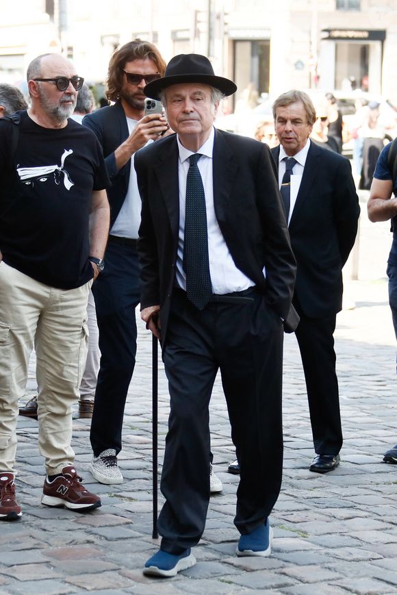 Franz-Olivier Giesbert - Arrivées aux obsèques de Philippe Labro en l'église de Saint-Germain-des-Prés à Paris le 13 juin 2025. © Dominique Jacovides - Christophe Clovis / Bestimage