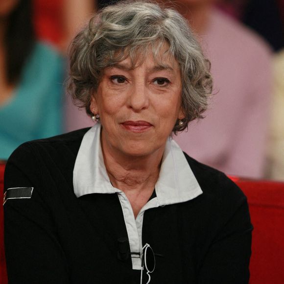 C'est avec le réalisateur Pascal Aubier qu'Anémone a eu son garçon en 1979, cependant...

Anemone lors de l'enregistrement de l'émission Vivement Dimanche a Paris, France, le 20 mars 2007. Photo Max Colin/ABACAPRESS.COM