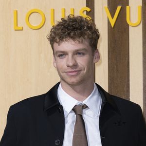 Quadruple médaillé d'or aux Jeux olympiques de Paris 2024, Léon Marchand ne consacre pas tout son temps à la natation.
Léon Marchand - Photocall du défilé de mode Louis Vuitton Prêt à Porter Collection Homme Printemps/Été 2027 lors de la Fashion Week de Paris
© Olivier Borde / Bestimage