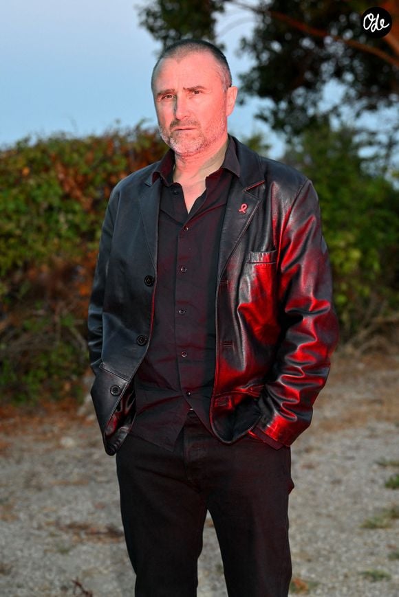 Exclusif - Alexandre Brasseur lors de la soirée de clôture de la troisième édition des Théâtrales d'Eze à l'oppidum du Col d'Eze, le 5 août 2025. © Bruno Bebert / Bestimage