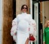 La chanteuse est mère de 3 enfants.

Amel Bent à l'arrivée au défilé Giambattista Valli Automne-Hiver 2022-2023, qui s'est tenu au Musée d'Art Moderne, à Paris, en France, le 7 mars 2022. Photo de Marie-Paola Bertrand-Hillion/ABACAPRESS.COM