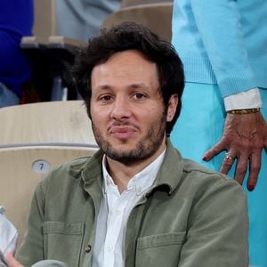 Vianney s'est mis en retrait il y a de cela quelques mois.

Le chanteur Vianney en tribunes lors des Internationaux de France de Tennis de Roland Garros, à Paris, France. © Jacovides-Moreau/Bestimage