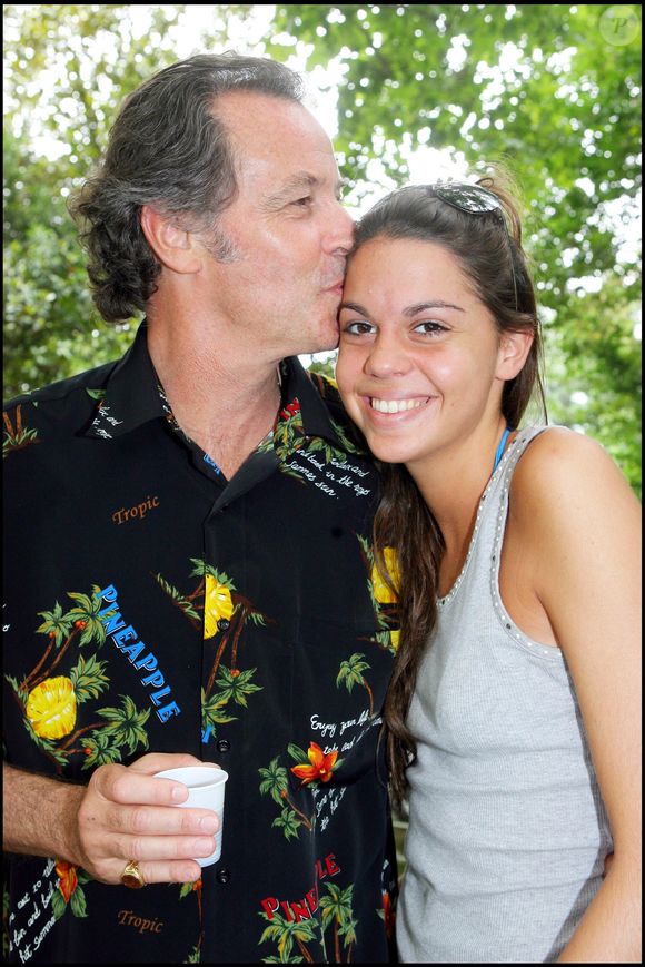 Michel Leeb et sa fille Fanny au 18e grand prix de pétanque d'Avignon le 9 juillet 2006 © Coadic Guirec Bestimage